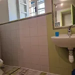 De Montrepos - Ancien Presbytere Xviie Siecle بيت للعطل