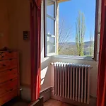 De Montrepos - Ancien Presbytere Xviie Siecle * إستين