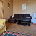 De Montrepos - Ancien Presbytere Xviie Siecle بيت للعطل