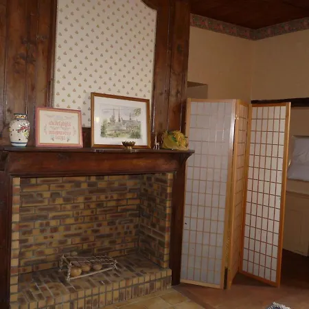 De Montrepos - Ancien Presbytere Xviie Siecle Holiday home