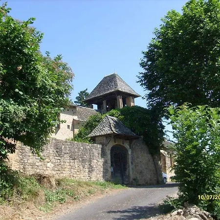 Holiday home De Montrepos - Ancien Presbytere Xviie Siecle Estaing (Aveyron)