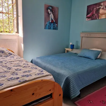 Holiday home De Montrepos - Ancien Presbytere Xviie Siecle Estaing (Aveyron)
