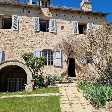 De Montrepos - Ancien Presbytere Xviie Siecle